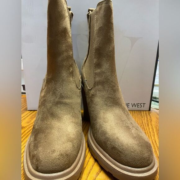new Nine West chunky y2k block Ream Women High Heel Chelsea Boots 7.5 - Picture 2 of 11